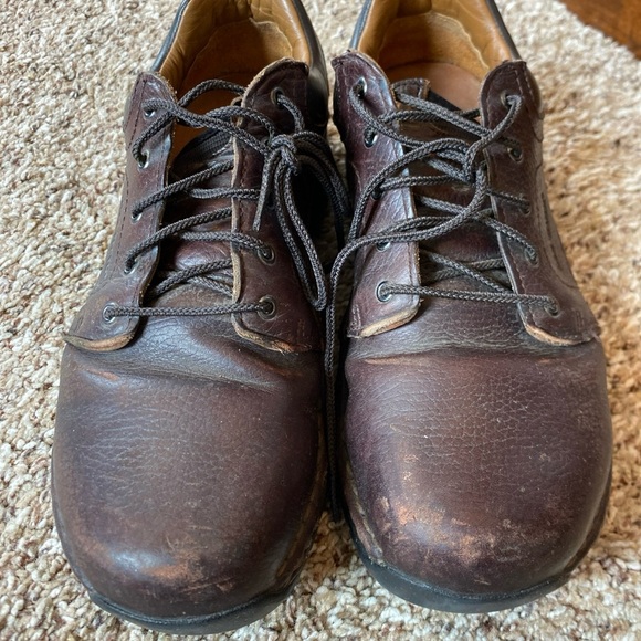 Red Wing Work Shoes Womens 8.5 B Brown Leather Safety Toe Slip Oil Resistant - Picture 2 of 6